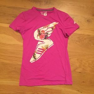 Adidas t-shirt adult small